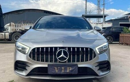 Mercedes-Benz A-Класс, 2021 год, 1 900 000 рублей, 2 фотография