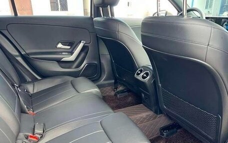 Mercedes-Benz A-Класс, 2021 год, 1 900 000 рублей, 8 фотография