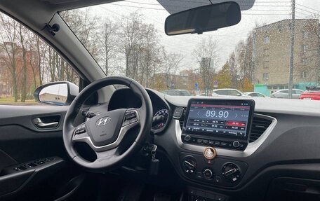 Hyundai Solaris II рестайлинг, 2020 год, 1 620 000 рублей, 12 фотография