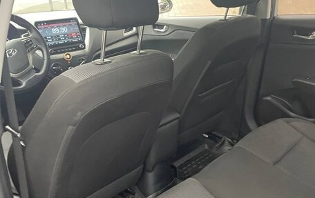 Hyundai Solaris II рестайлинг, 2020 год, 1 620 000 рублей, 19 фотография