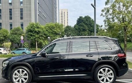 Mercedes-Benz GLB, 2021 год, 2 250 000 рублей, 4 фотография