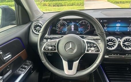 Mercedes-Benz GLB, 2021 год, 2 250 000 рублей, 11 фотография