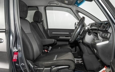 Honda Stepwgn IV, 2019 год, 2 415 000 рублей, 5 фотография