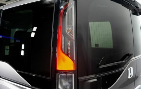 Honda Stepwgn IV, 2019 год, 2 415 000 рублей, 26 фотография