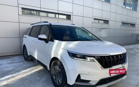 KIA Carnival, 2022 год, 2 950 000 рублей, 3 фотография