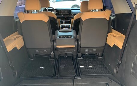 KIA Carnival, 2022 год, 2 950 000 рублей, 21 фотография