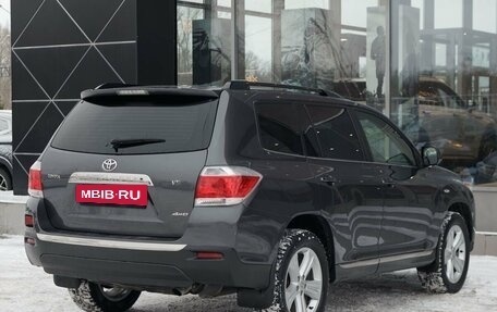 Toyota Highlander III, 2013 год, 2 250 000 рублей, 5 фотография