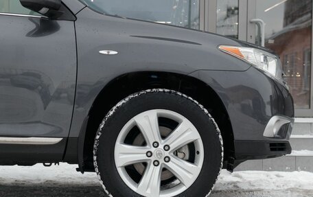 Toyota Highlander III, 2013 год, 2 250 000 рублей, 9 фотография