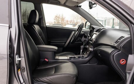 Toyota Highlander III, 2013 год, 2 250 000 рублей, 20 фотография