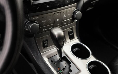 Toyota Highlander III, 2013 год, 2 250 000 рублей, 15 фотография