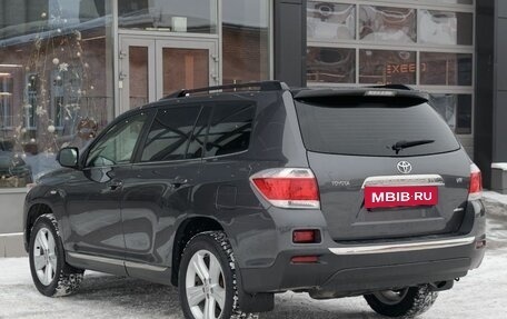 Toyota Highlander III, 2013 год, 2 250 000 рублей, 7 фотография