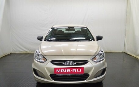 Hyundai Solaris II рестайлинг, 2011 год, 800 000 рублей, 2 фотография