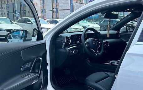 Mercedes-Benz A-Класс, 2022 год, 2 115 000 рублей, 10 фотография