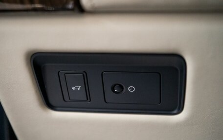 Land Rover Range Rover IV рестайлинг, 2018 год, 6 877 000 рублей, 17 фотография