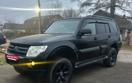 Mitsubishi Pajero IV, 2007 год, 1 520 000 рублей, 2 фотография