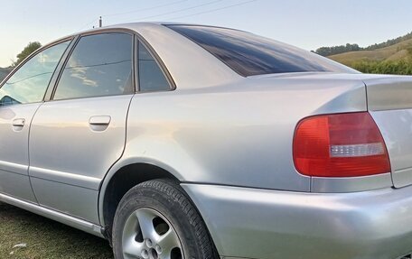 Audi A4, 2000 год, 600 000 рублей, 2 фотография