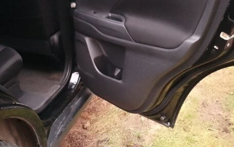 Mitsubishi Outlander III рестайлинг 3, 2013 год, 1 200 000 рублей, 14 фотография