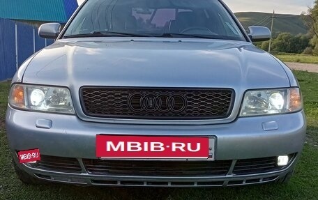 Audi A4, 2000 год, 600 000 рублей, 6 фотография