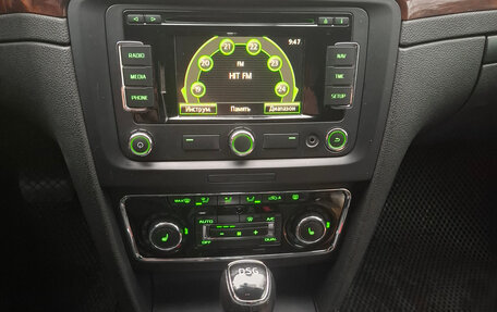 Skoda Superb III рестайлинг, 2013 год, 1 150 000 рублей, 22 фотография