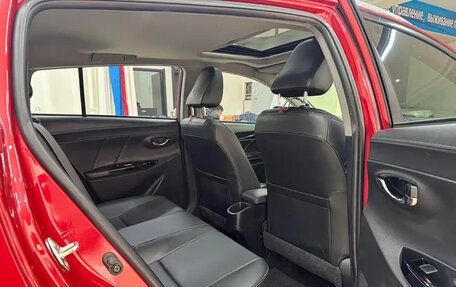 Toyota Yaris XP150 рестайлинг, 2022 год, 915 000 рублей, 11 фотография