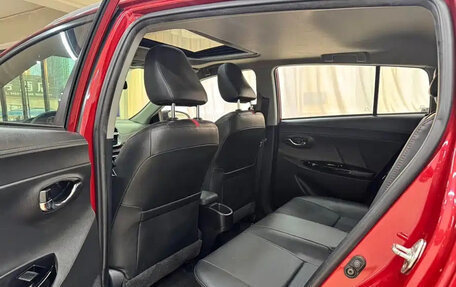 Toyota Yaris XP150 рестайлинг, 2022 год, 915 000 рублей, 9 фотография