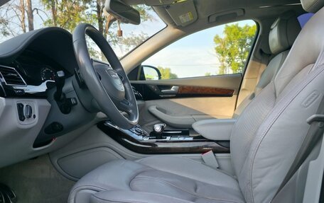 Audi A8, 2011 год, 1 600 000 рублей, 12 фотография