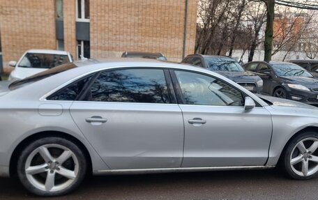 Audi A8, 2011 год, 1 050 000 рублей, 5 фотография
