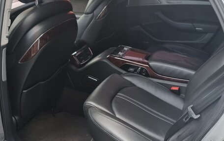 Audi A8, 2011 год, 1 050 000 рублей, 9 фотография