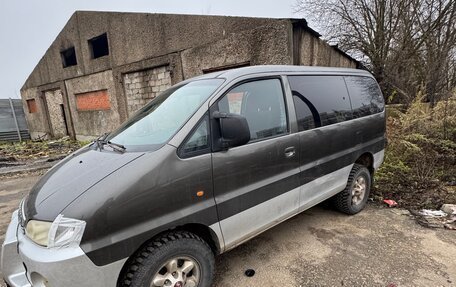 Hyundai Starex I рестайлинг, 2003 год, 650 000 рублей, 2 фотография