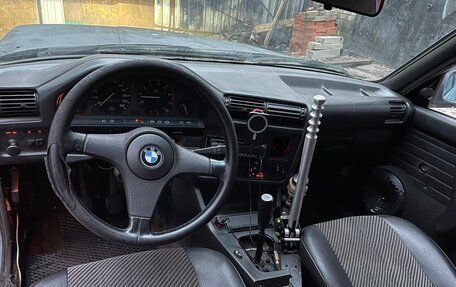 BMW 3 серия, 1983 год, 300 000 рублей, 9 фотография