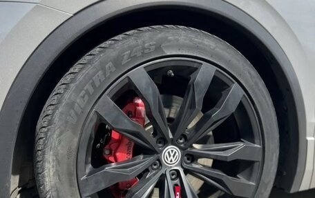 Volkswagen Tiguan II, 2018 год, 2 690 000 рублей, 9 фотография