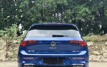 Volkswagen Golf VIII, 2022 год, 2 000 000 рублей, 4 фотография