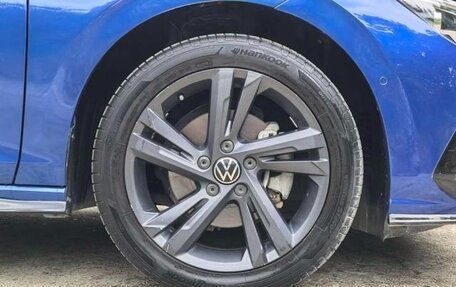 Volkswagen Golf VIII, 2022 год, 2 000 000 рублей, 7 фотография