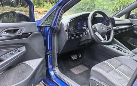 Volkswagen Golf VIII, 2022 год, 2 000 000 рублей, 10 фотография