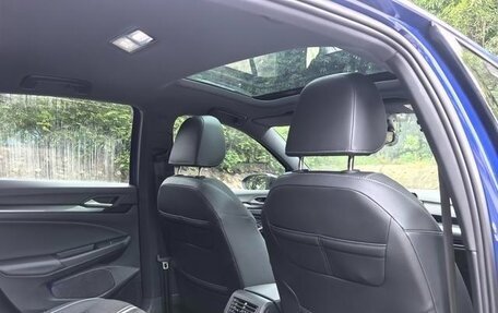 Volkswagen Golf VIII, 2022 год, 2 000 000 рублей, 16 фотография