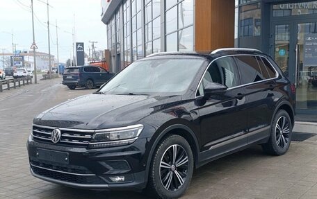 Volkswagen Tiguan II, 2019 год, 2 690 000 рублей, 1 фотография