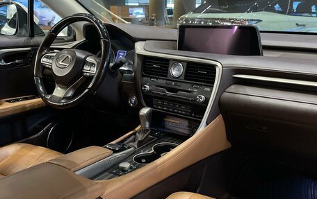 Lexus RX IV рестайлинг, 2017 год, 4 380 000 рублей, 13 фотография