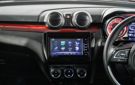 Suzuki Swift V, 2018 год, 1 599 000 рублей, 12 фотография