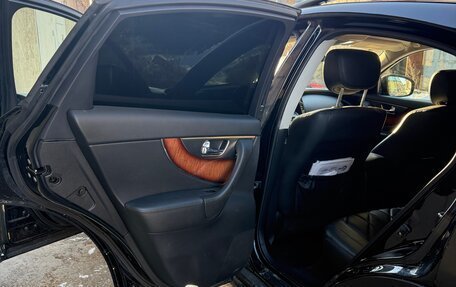 Infiniti FX II, 2008 год, 2 270 000 рублей, 9 фотография