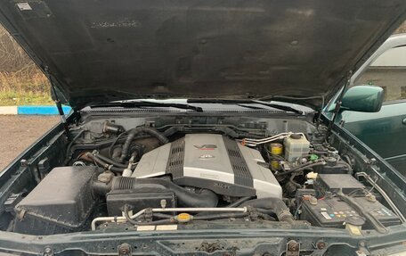 Toyota Land Cruiser 100 рестайлинг 2, 2000 год, 1 580 000 рублей, 3 фотография