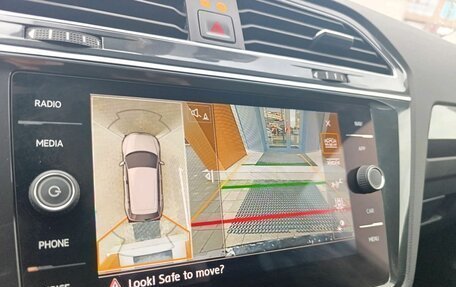 Volkswagen Tiguan II, 2019 год, 2 690 000 рублей, 19 фотография