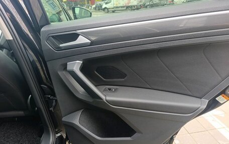 Volkswagen Tiguan II, 2019 год, 2 690 000 рублей, 24 фотография