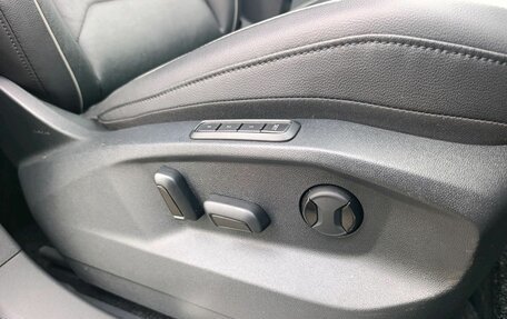 Volkswagen Tiguan II, 2019 год, 2 690 000 рублей, 27 фотография