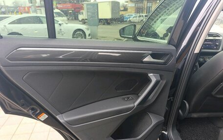 Volkswagen Tiguan II, 2019 год, 2 690 000 рублей, 21 фотография