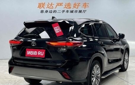 Toyota Highlander, 2024 год, 4 715 000 рублей, 6 фотография