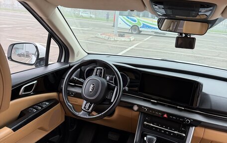 KIA Carnival, 2020 год, 3 580 000 рублей, 9 фотография