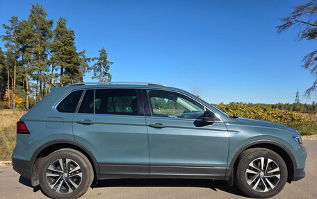 Volkswagen Tiguan II, 2019 год, 2 240 000 рублей, 7 фотография