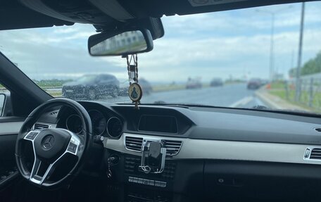 Mercedes-Benz E-Класс, 2013 год, 1 505 555 рублей, 34 фотография