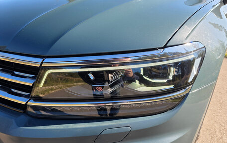 Volkswagen Tiguan II, 2019 год, 2 240 000 рублей, 8 фотография