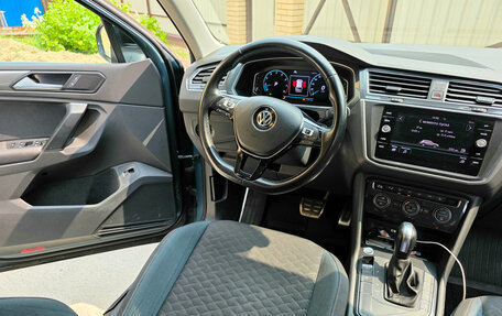 Volkswagen Tiguan II, 2019 год, 2 240 000 рублей, 22 фотография